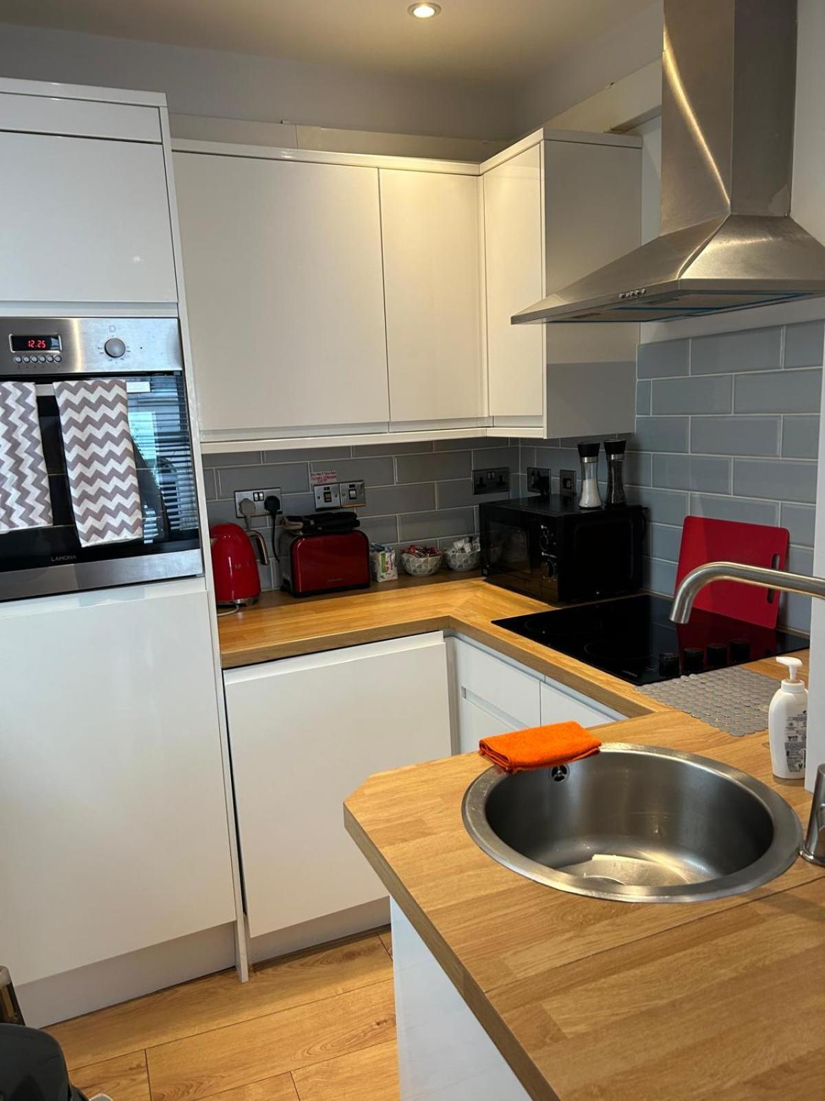 Jaskar Studio 2 Cheltenham Exteriér fotografie